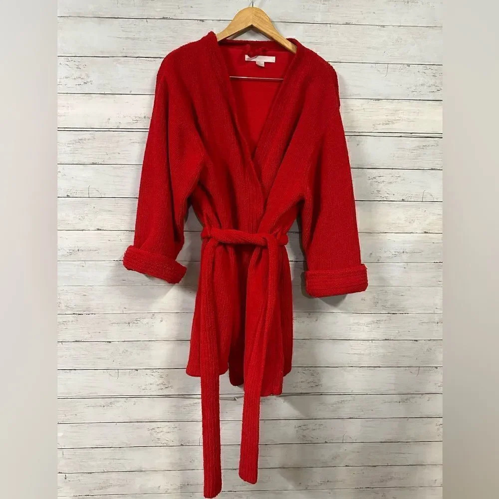 Victoria’s Secret Red Snowflake Cozy Robe Size M/L